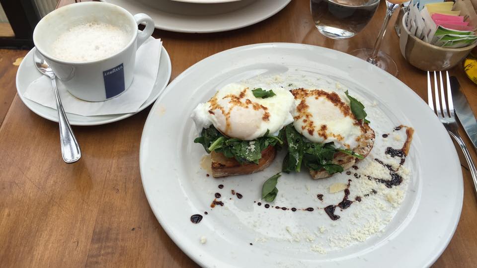 cristina's eggs Benedict 