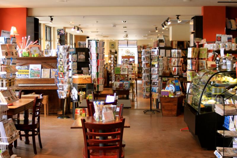 Iconoclast Books & Cafe 